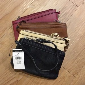Wilson’s Leather Wristlet